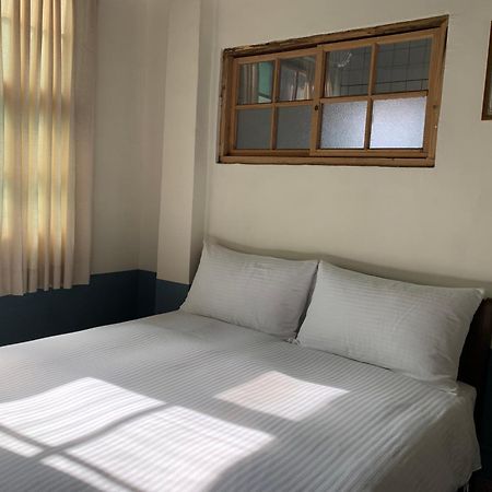 Neat Hostel Tainan Bagian luar foto