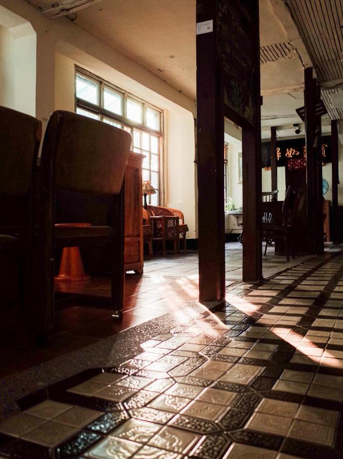 Neat Hostel Tainan Bagian luar foto