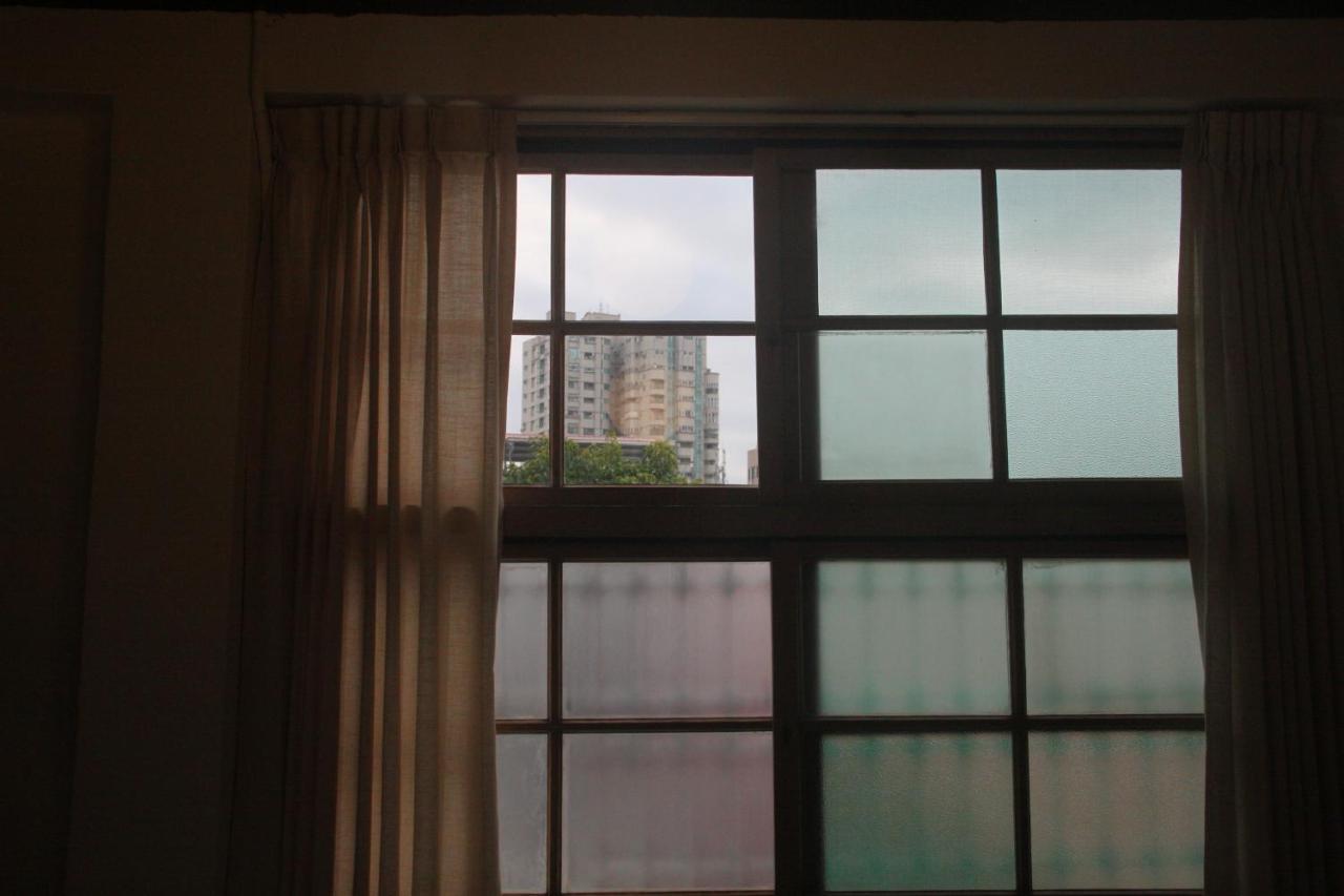 Neat Hostel Tainan Bagian luar foto