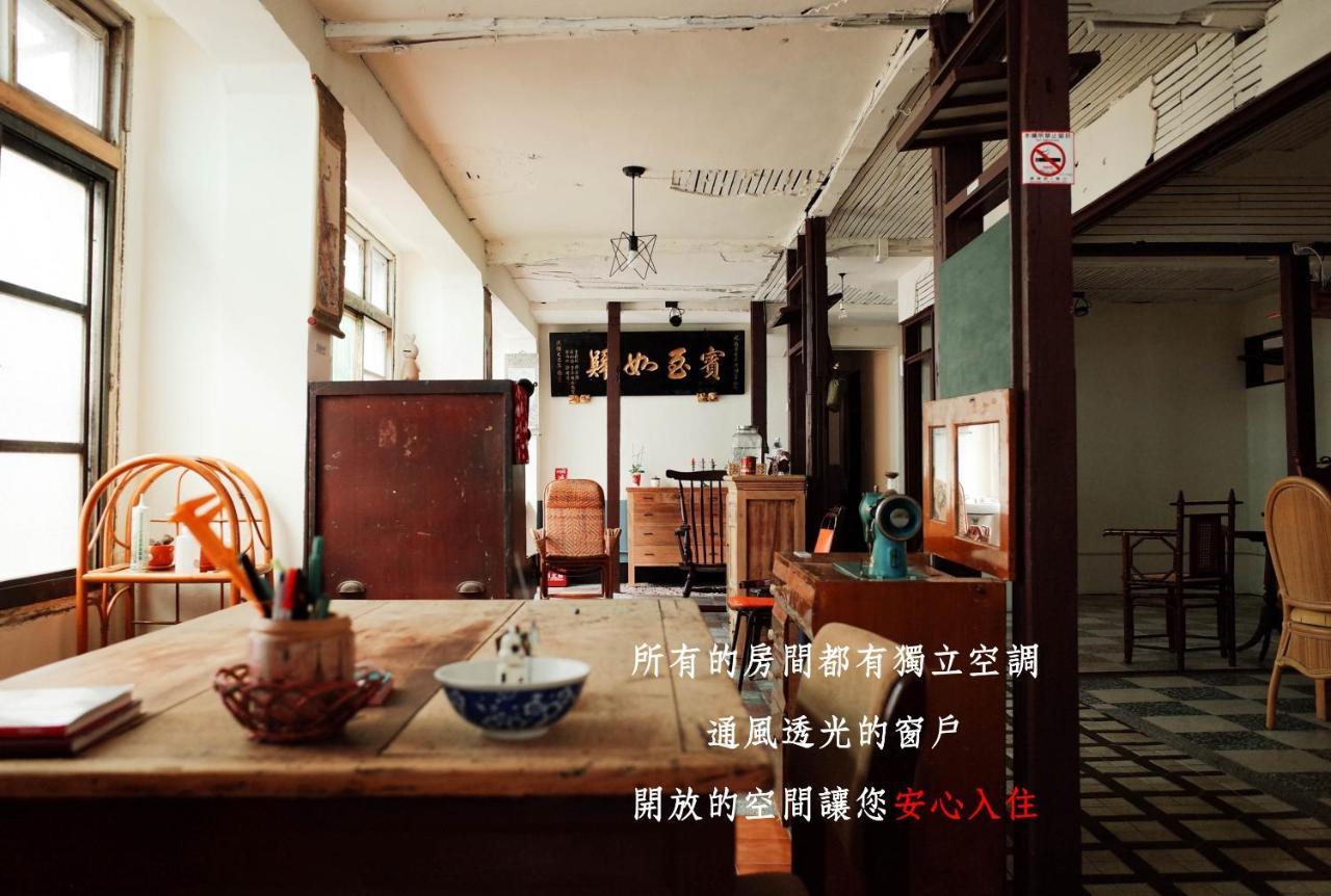 Neat Hostel Tainan Bagian luar foto